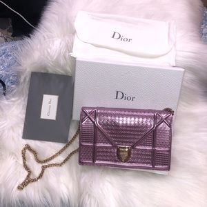 Metallic Pink Diorama WOC